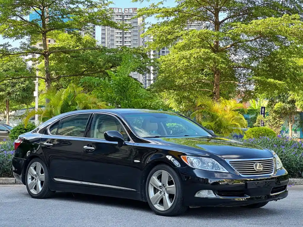 Lexus LS 2009 — фото 4