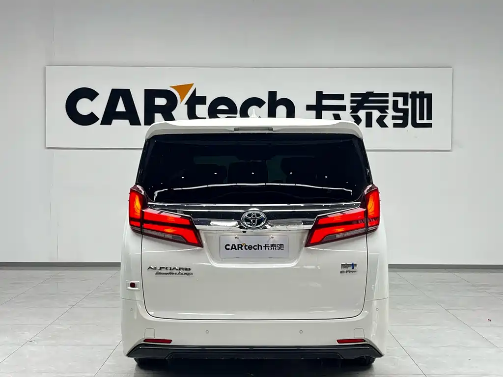 Toyota Alphard 2023 — фото 2