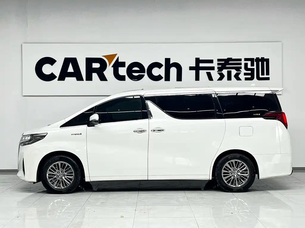 Toyota Alphard 2023 — фото 4