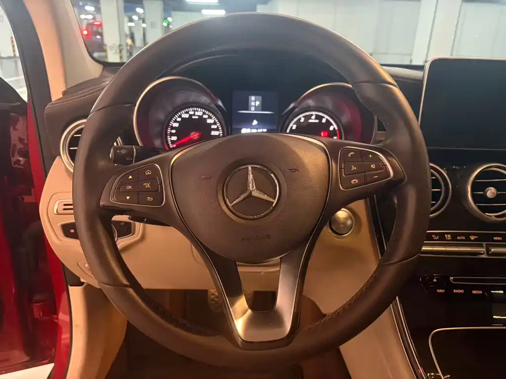 Mercedes-Benz GLC 2016