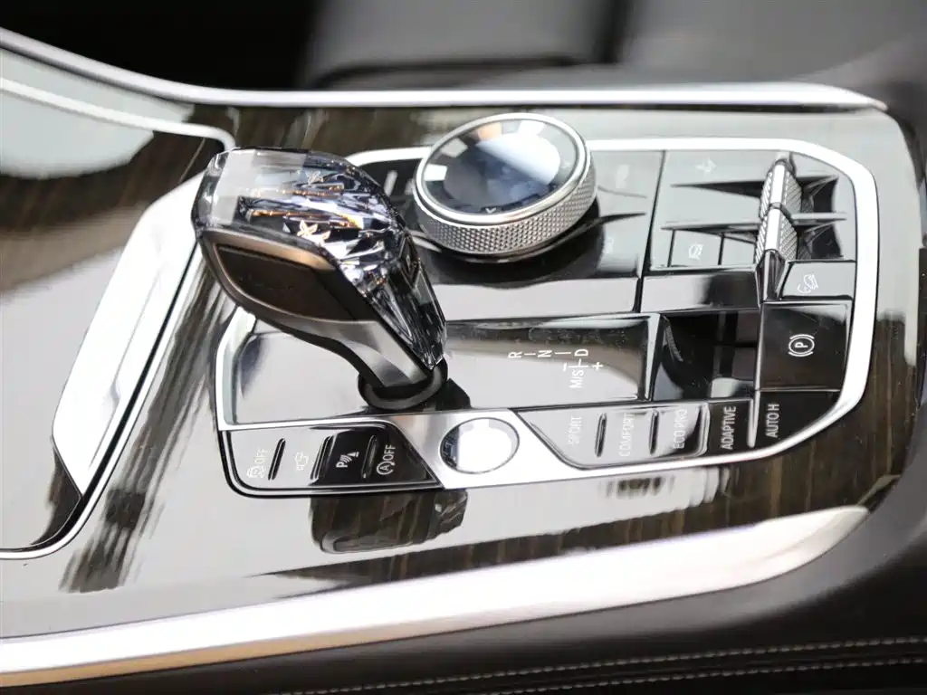 BMW X5 2018 — фото 11