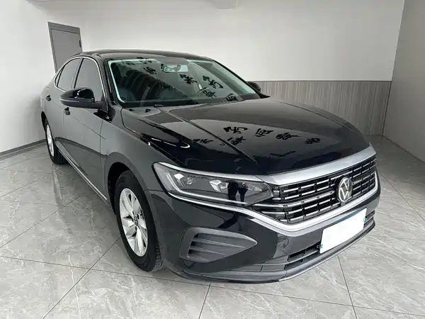 Volkswagen Passat 2023