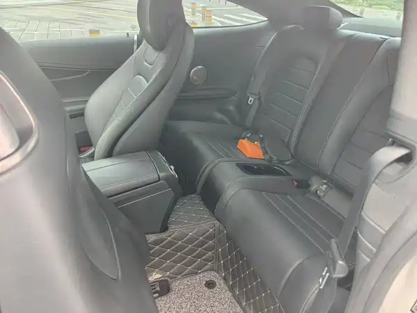 Mercedes-Benz C-Class 2022