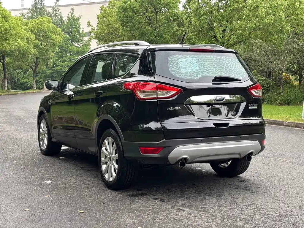 Ford Kuga 2015 — фото 8