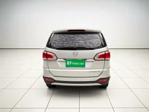 Baojun 730 2015