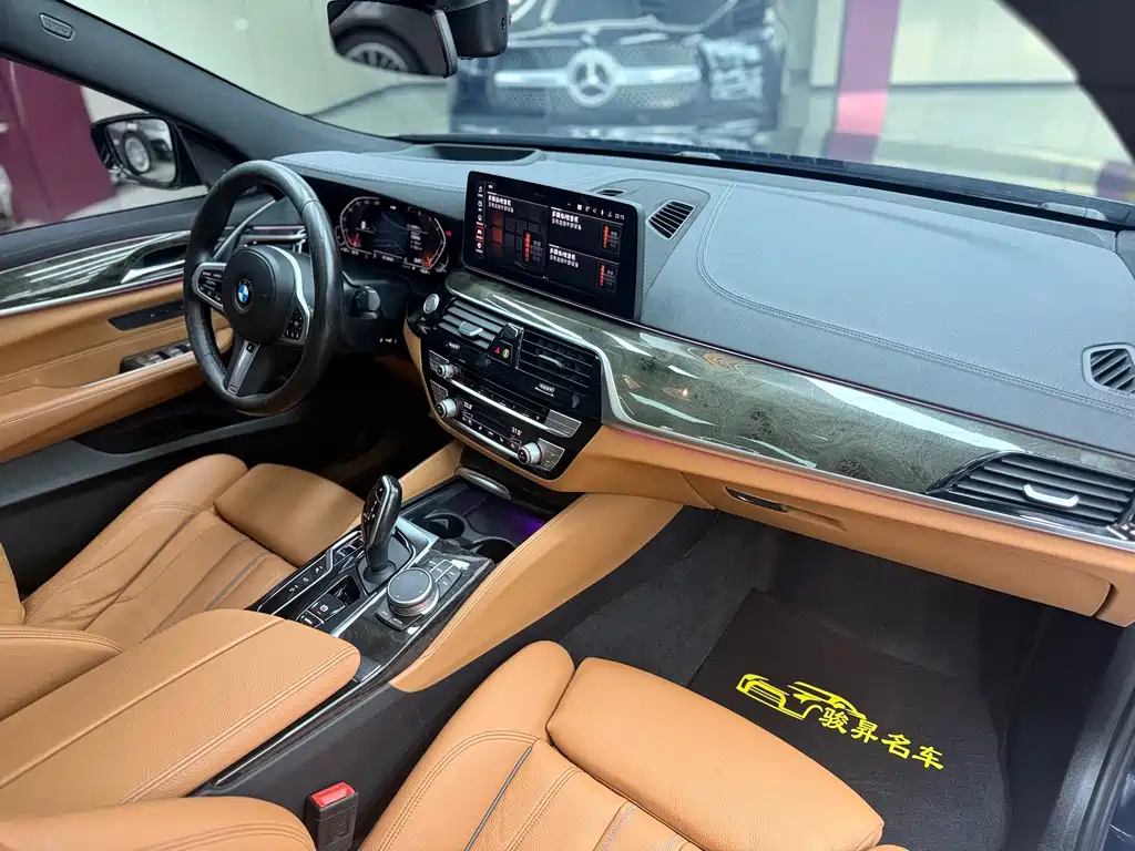 BMW 6 Series GT 2021 — фото 18