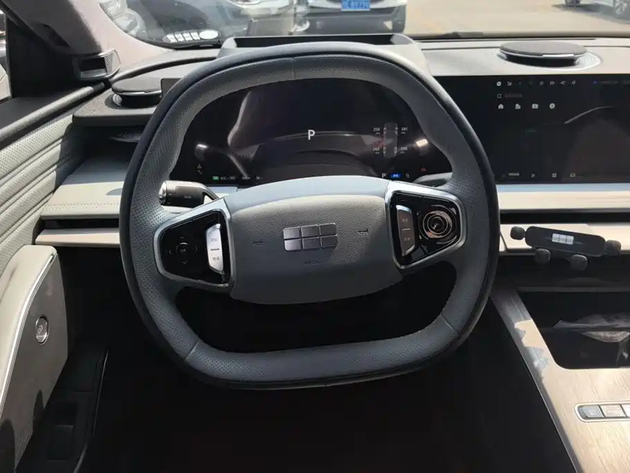 Geely Galaxy E8 2024 — фото 15