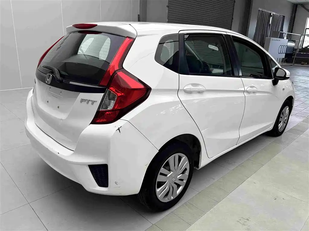 Honda Fit 2014 — фото 13