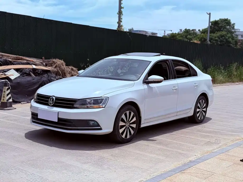 Volkswagen Sagitar 2017