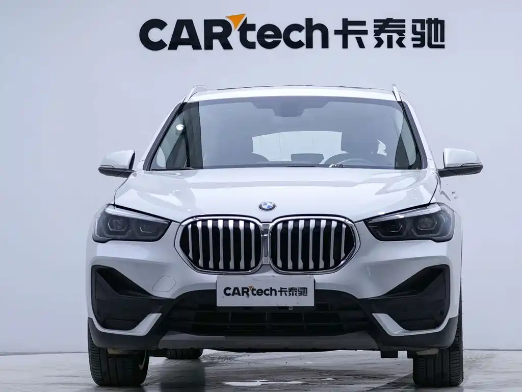 BMW X1 2022 — фото 8