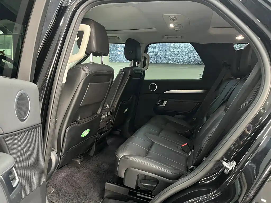 Land Rover Discovery 2020 — фото 11