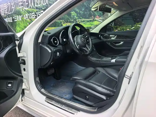 Mercedes-Benz C-Class 2019
