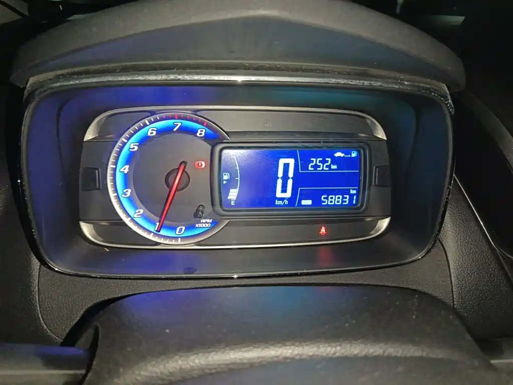 Chevrolet Trax 2015 — фото 12