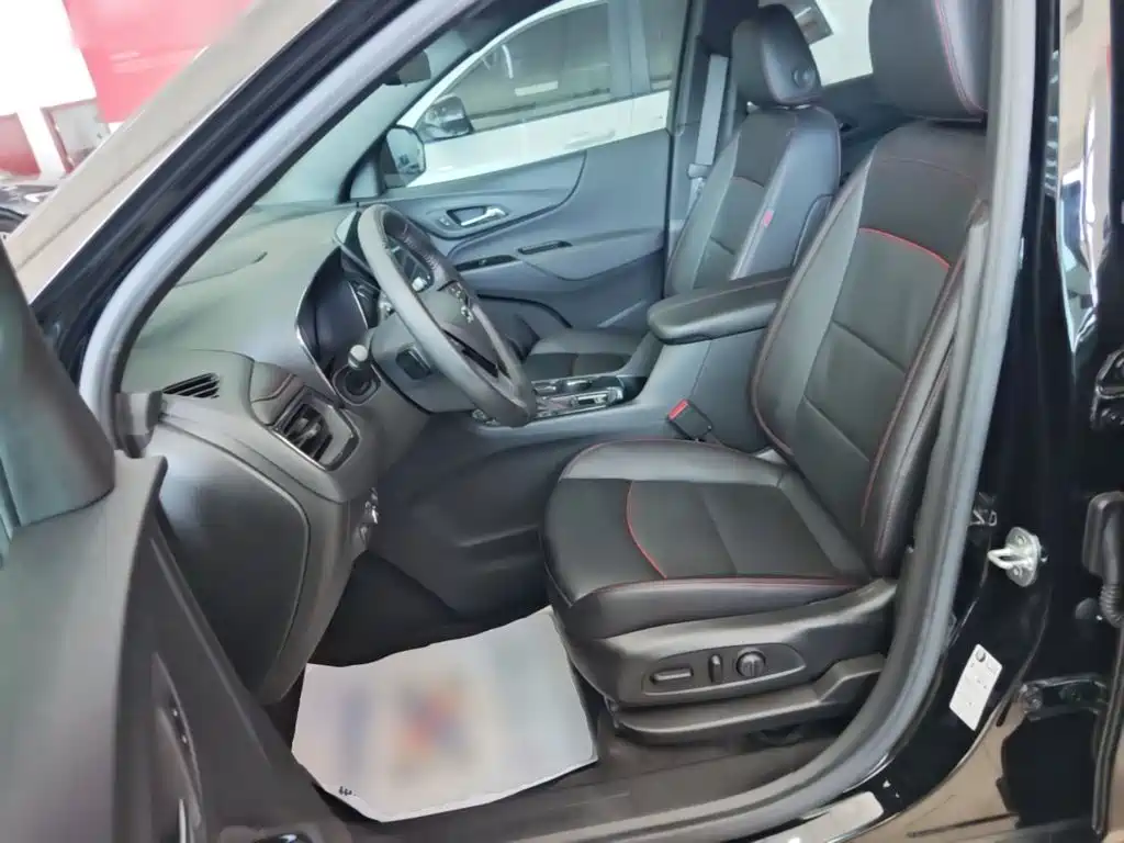 Chevrolet Equinox 2023 — фото 15