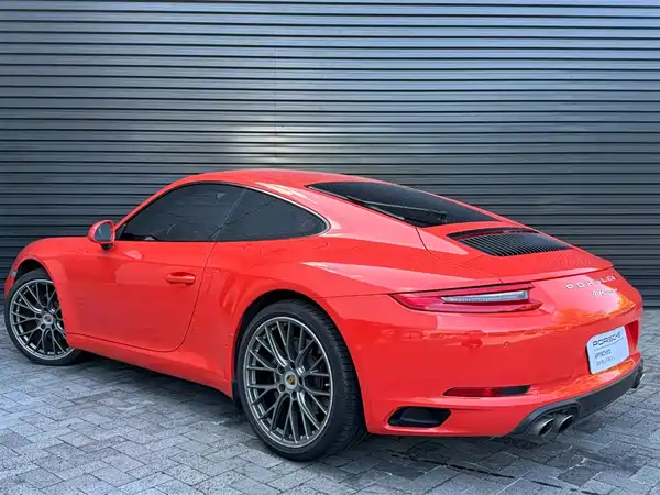 Porsche 911 2018