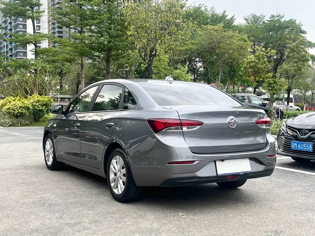 Buick Excelle 2018 — фото 9