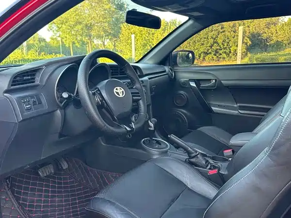 Toyota Jie Luchi 2012