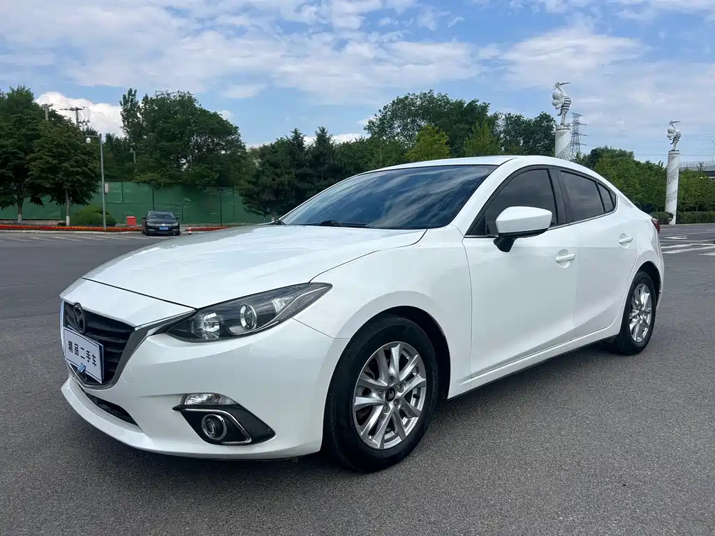 Mazda 3 Axela 2015 — фото 3