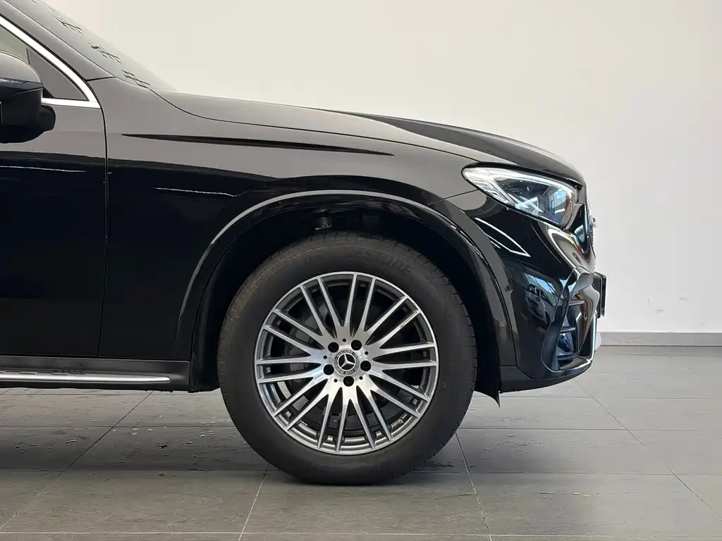 Mercedes-Benz GLC 2025 — фото 17