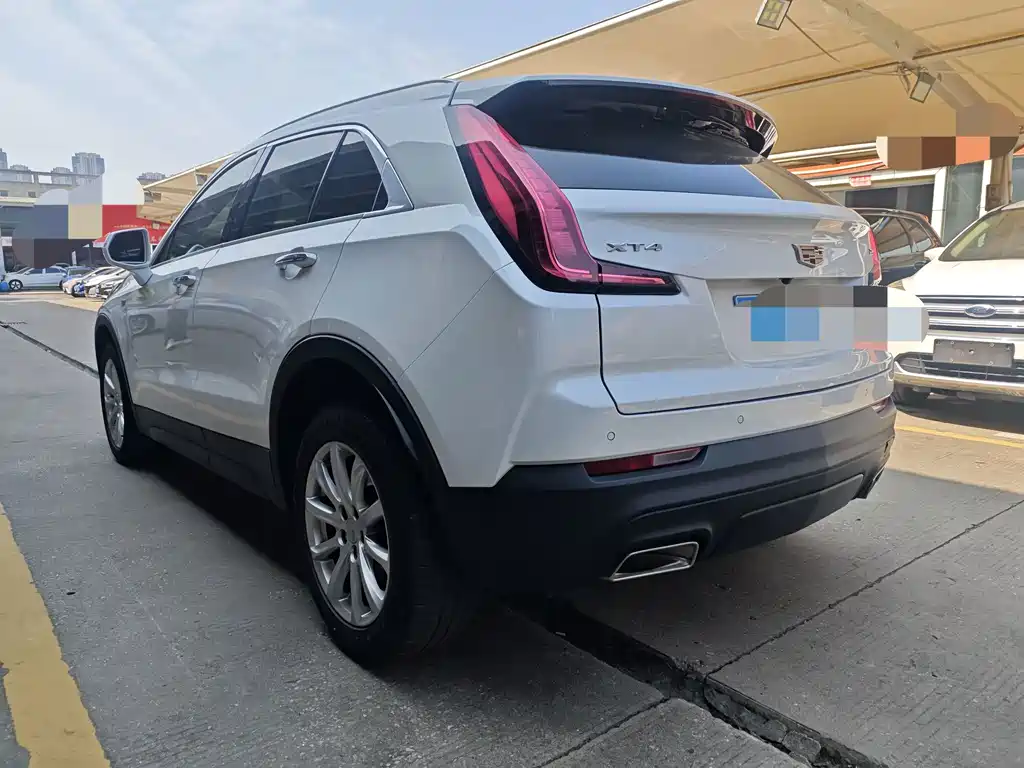 Cadillac XT4 2021 — фото 9