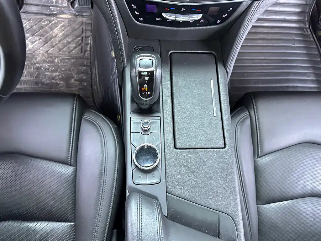 Cadillac CT6 2019 — фото 10
