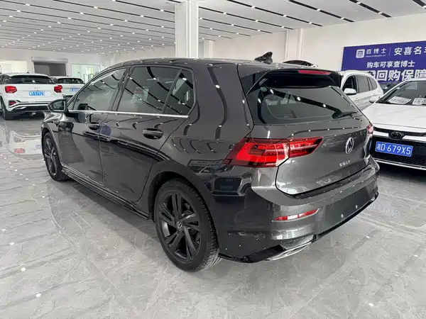 Volkswagen Golf 2022