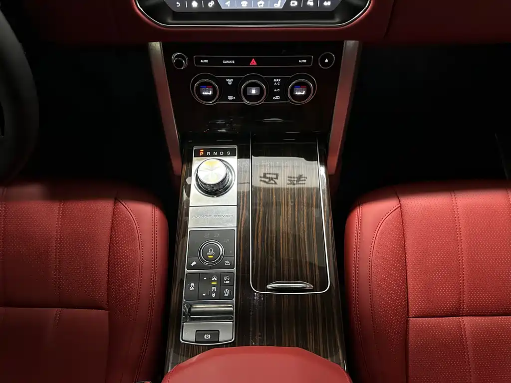 Land Rover Range Rover 2018 — фото 16