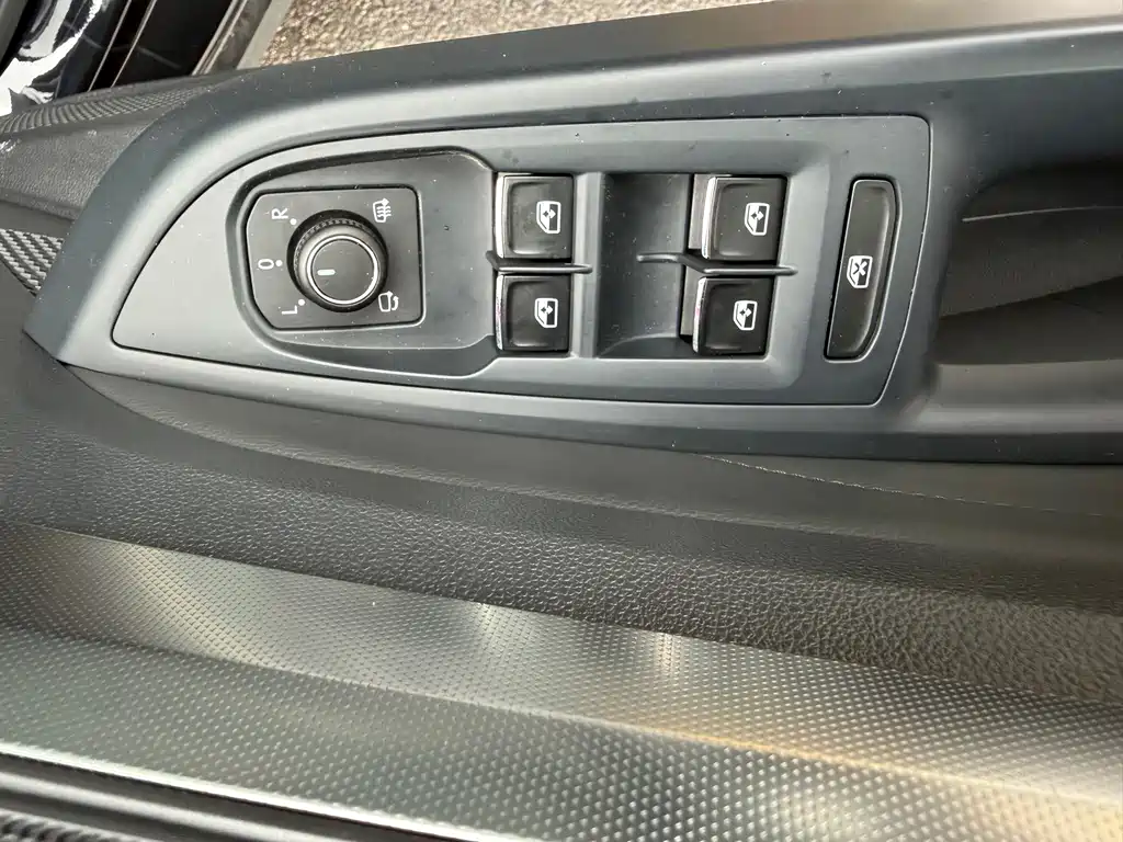 Volkswagen Passat 2022 — фото 20