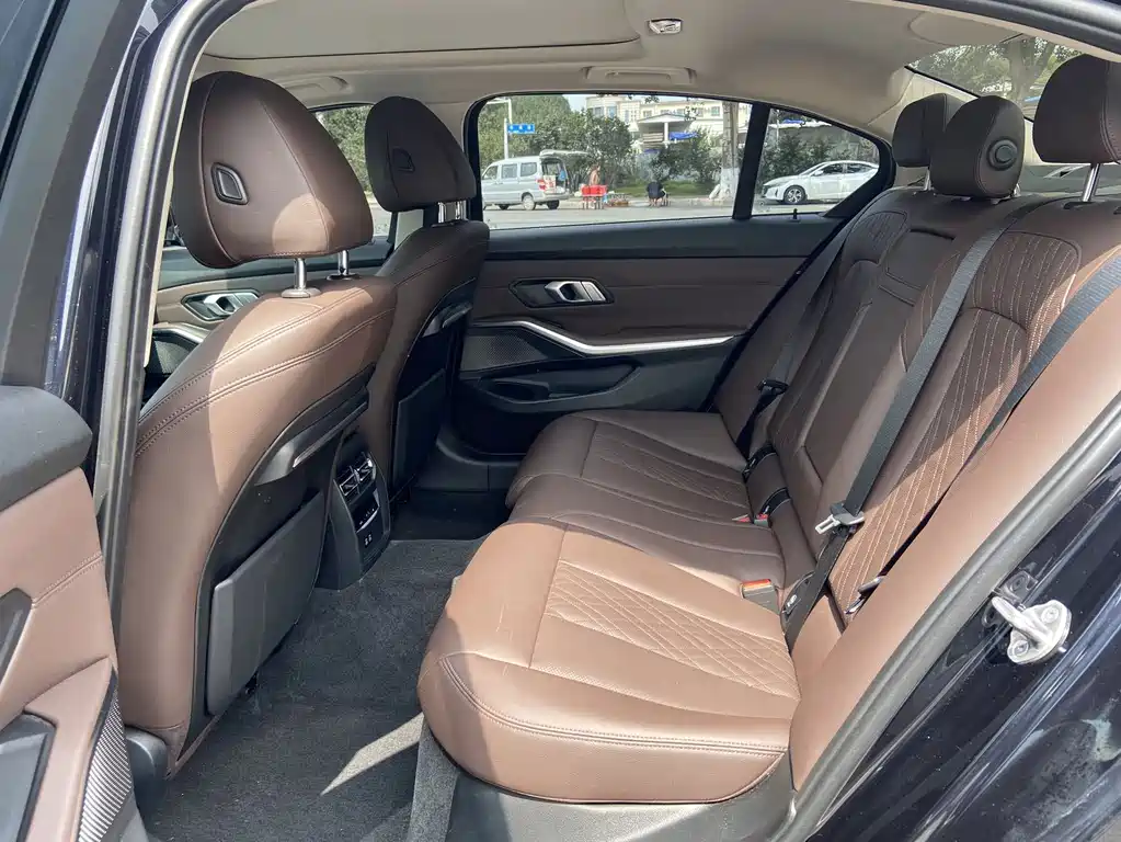 BMW 3 Series 2021
