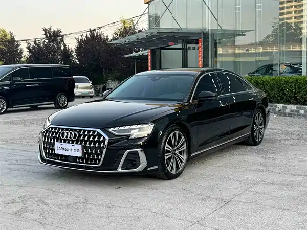 Audi A8 2025