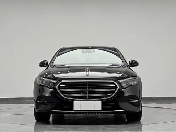 Mercedes-Benz E-Class 2024