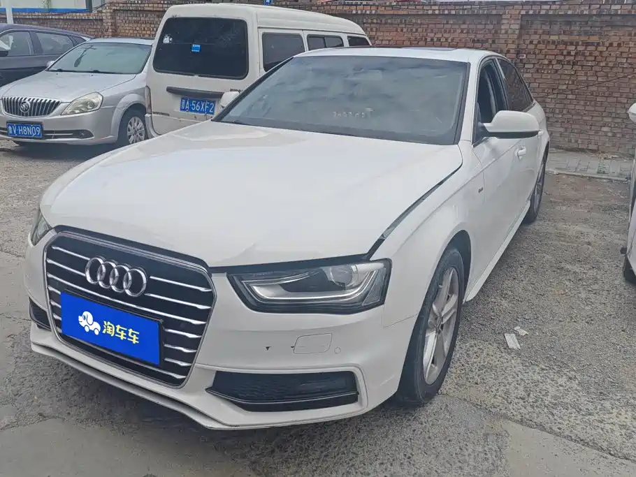 Audi A4L 2015