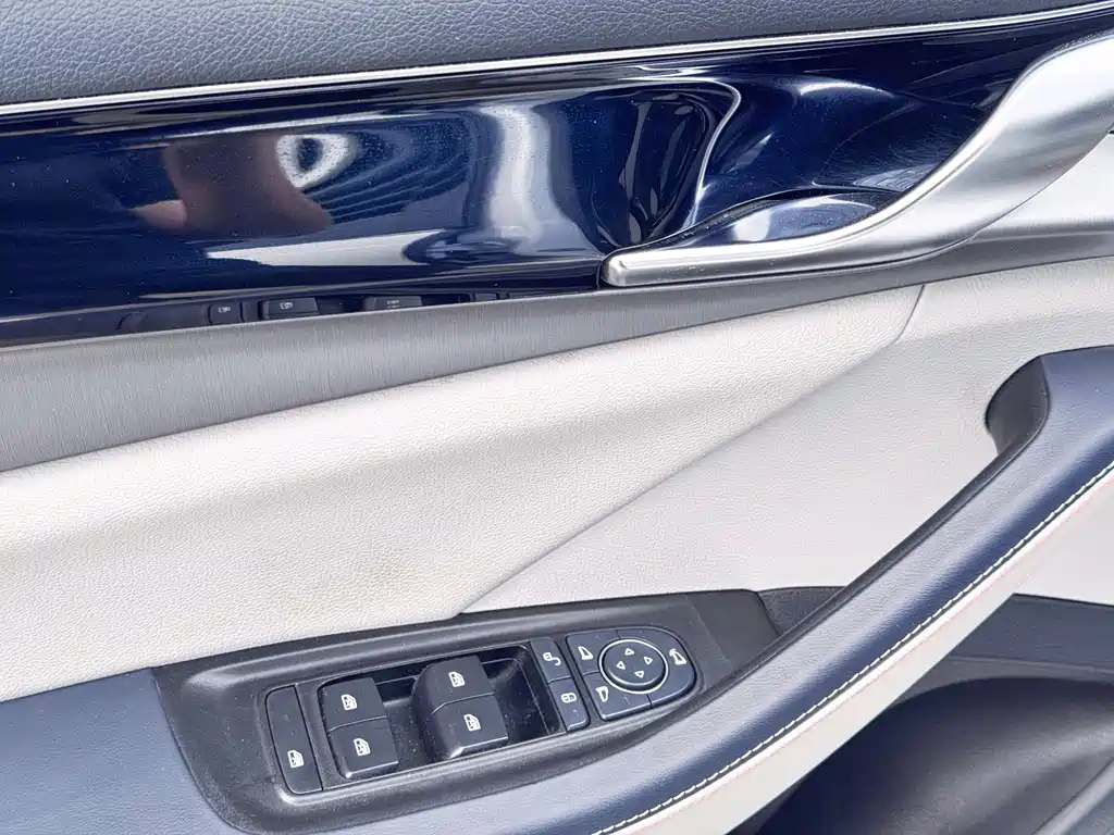 BYD Qin PLUS 2021 — фото 16