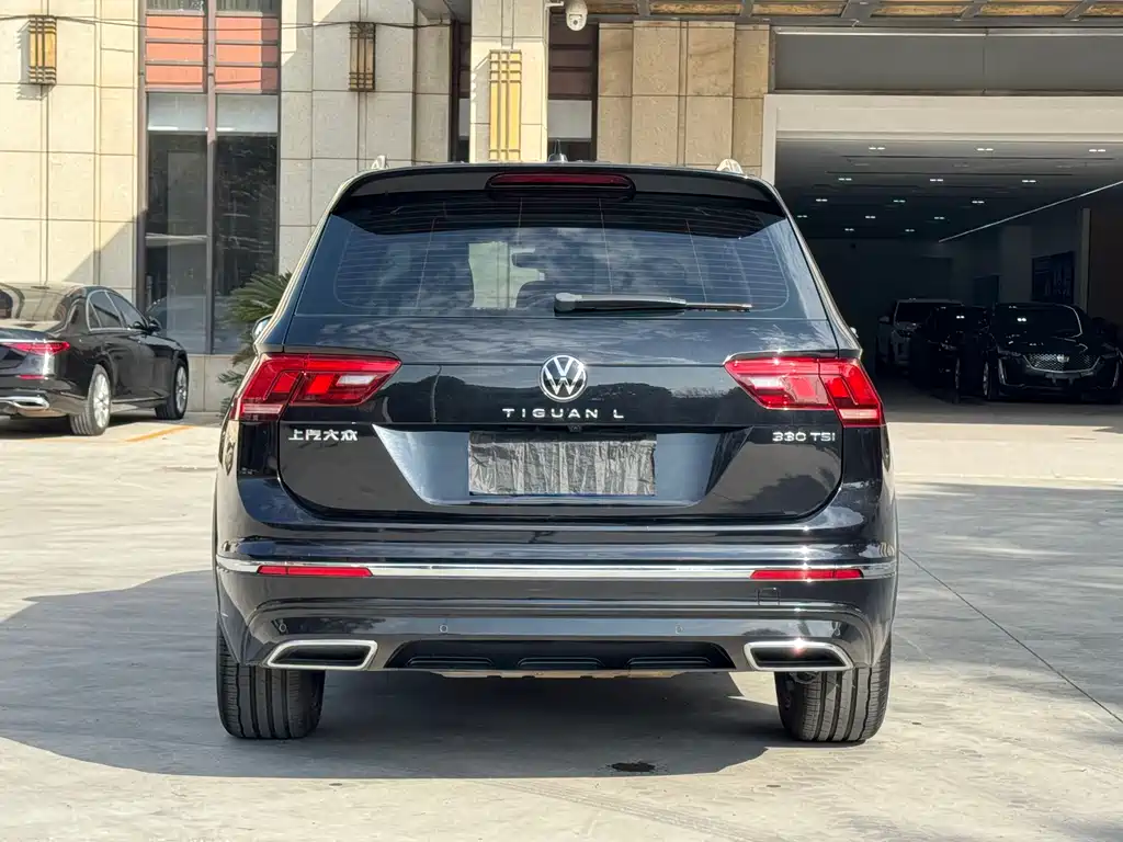 Volkswagen Tiguan L 2021 — фото 11