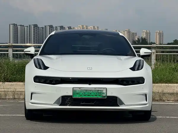 Zeekr 001 2023
