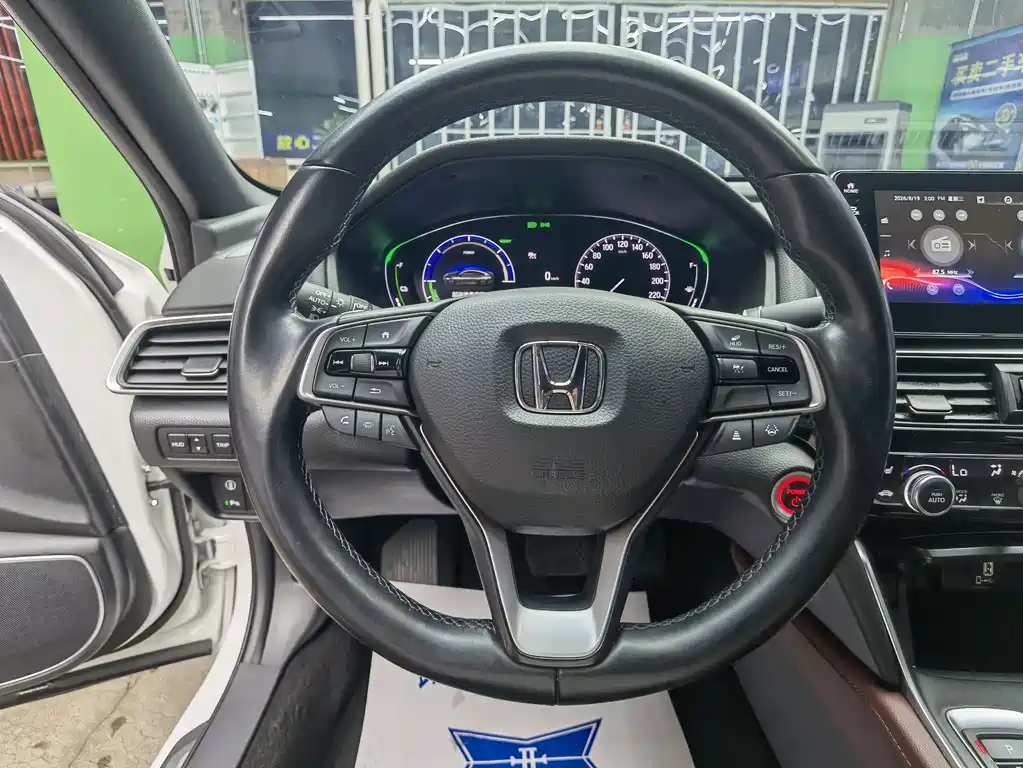 Honda Inspire 2022 — фото 9