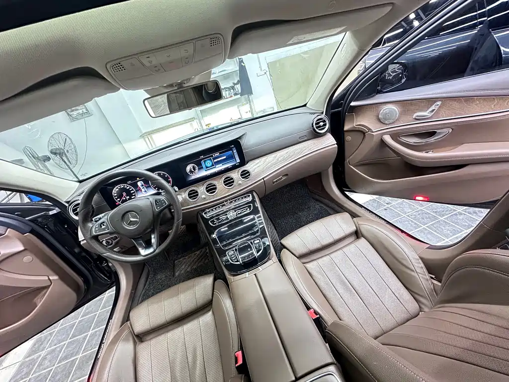 Mercedes-Benz E-Class 2017 — фото 11