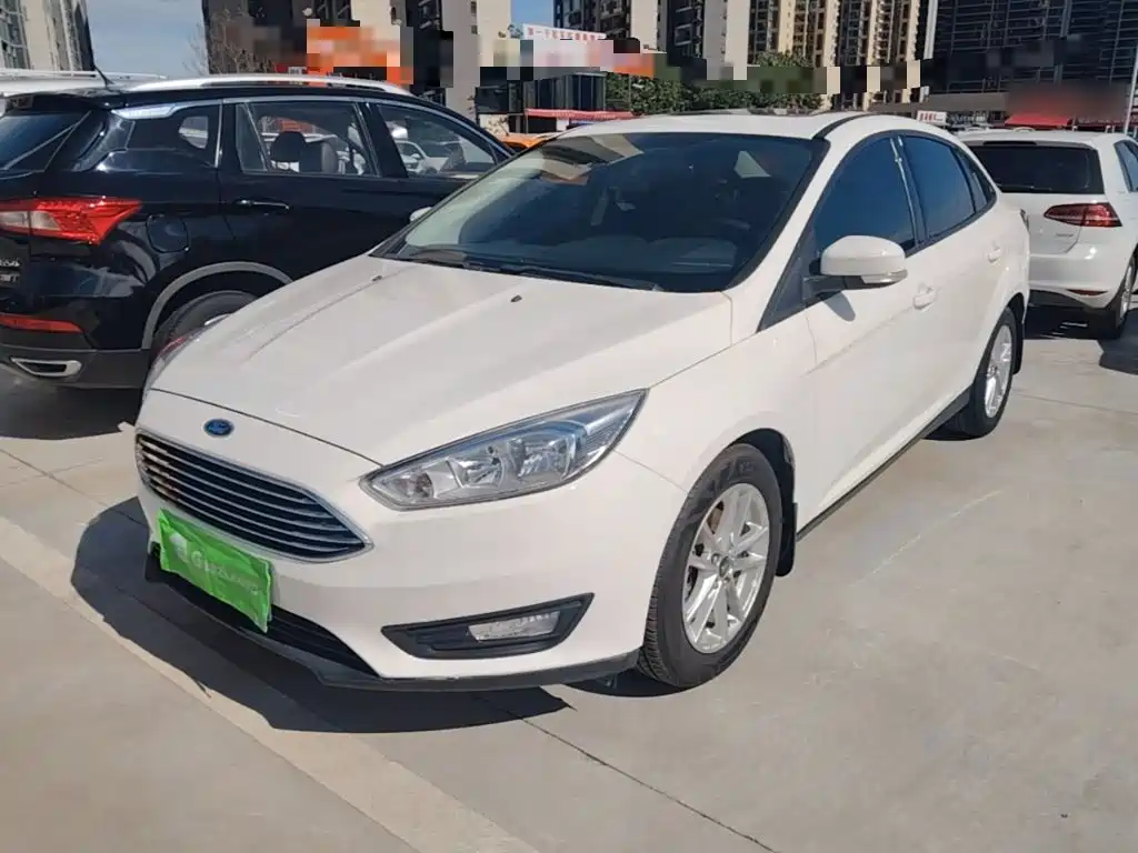 Ford Focus 2017 — фото 1