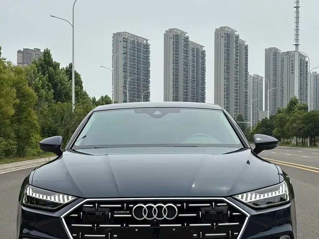 Audi A7L 2023 — фото 2