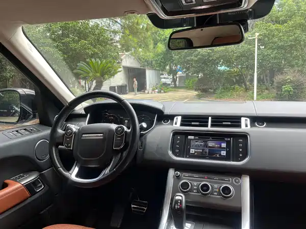 Land Rover Range Rover Sport 2016
