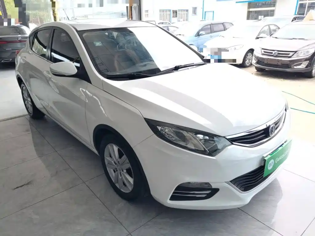 Changan Eado XT 2016 — фото 4