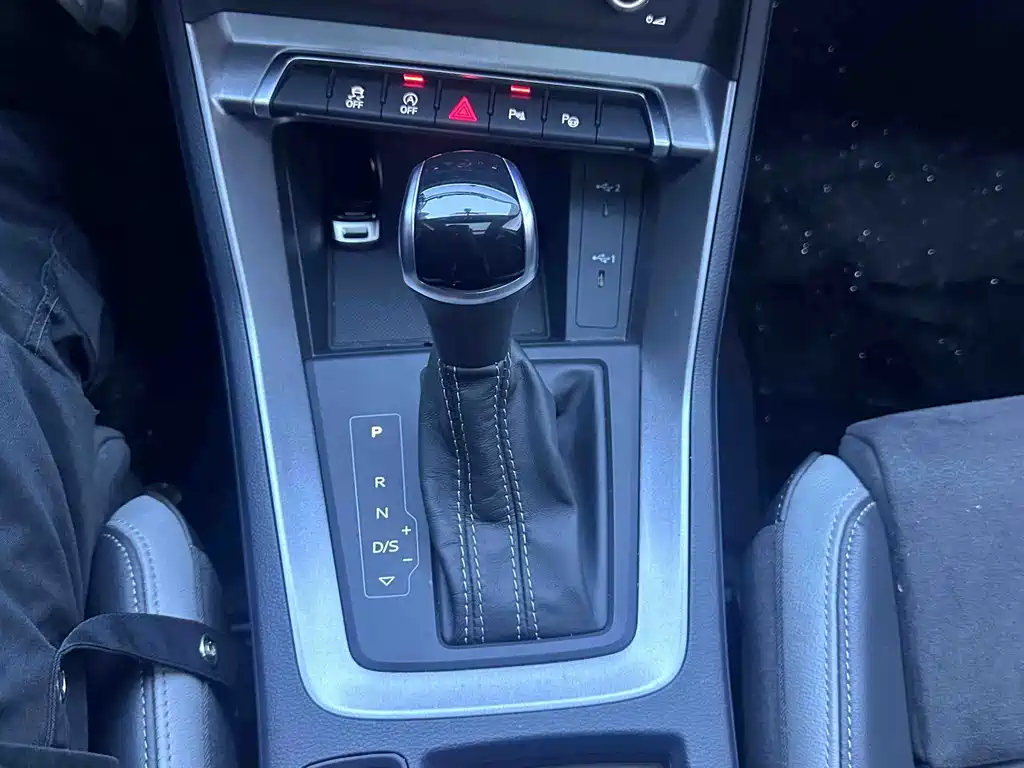 Audi Q3 2022 — фото 16