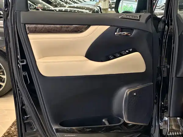Toyota Alphard 2018