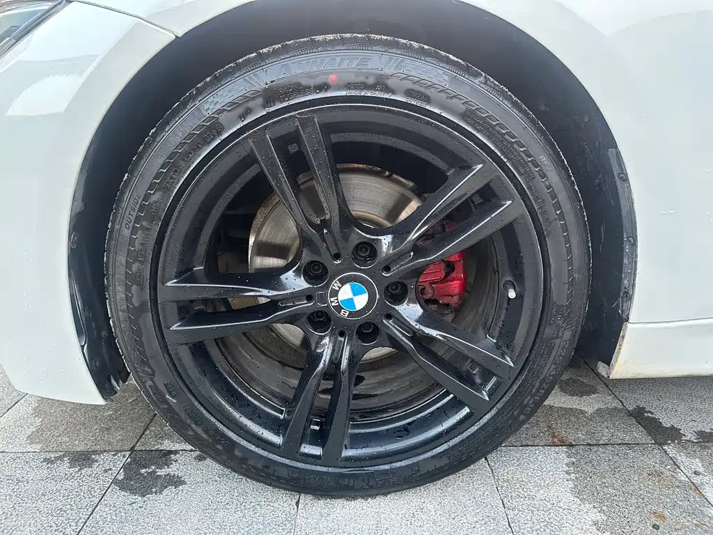 BMW 3 Series 2017 — фото 16