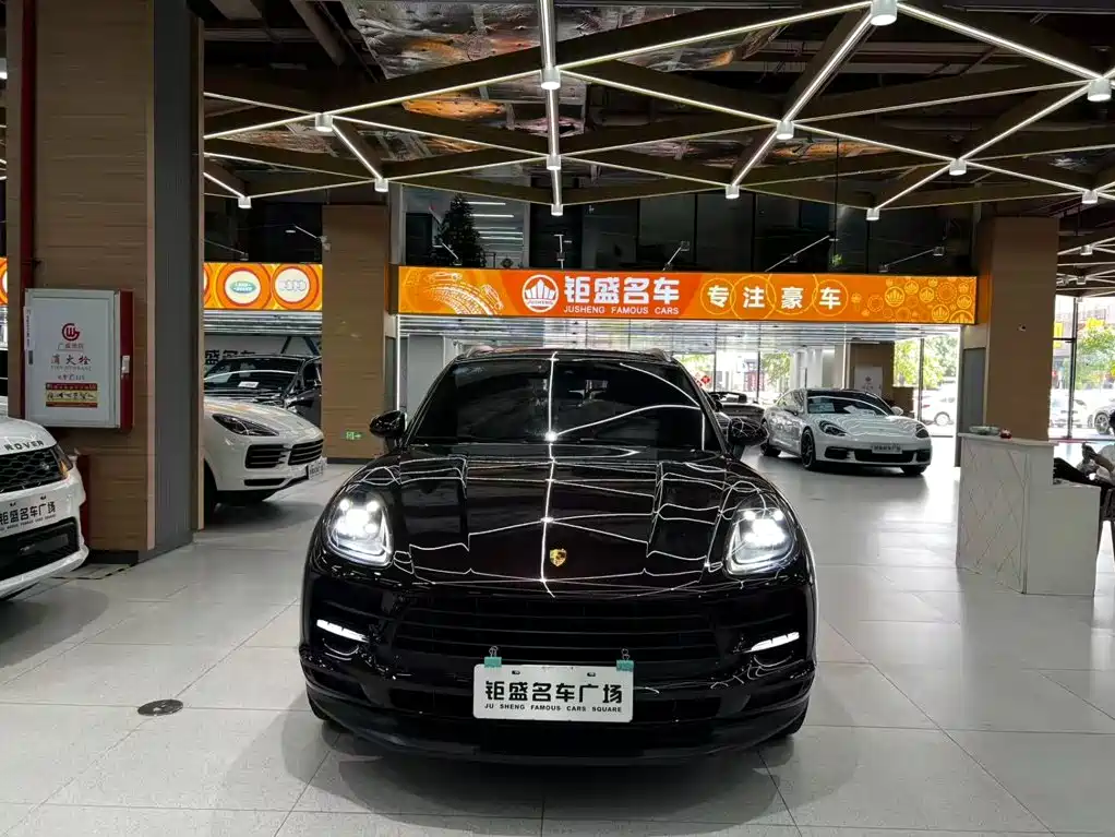 Porsche Macan 2019 — фото 11