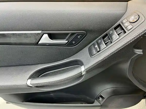 Mercedes-Benz R-Class 2017