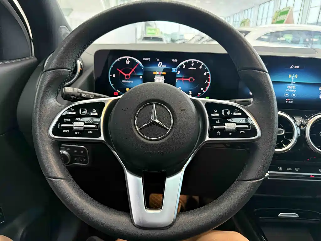 Mercedes-Benz GLA 2022 — фото 19