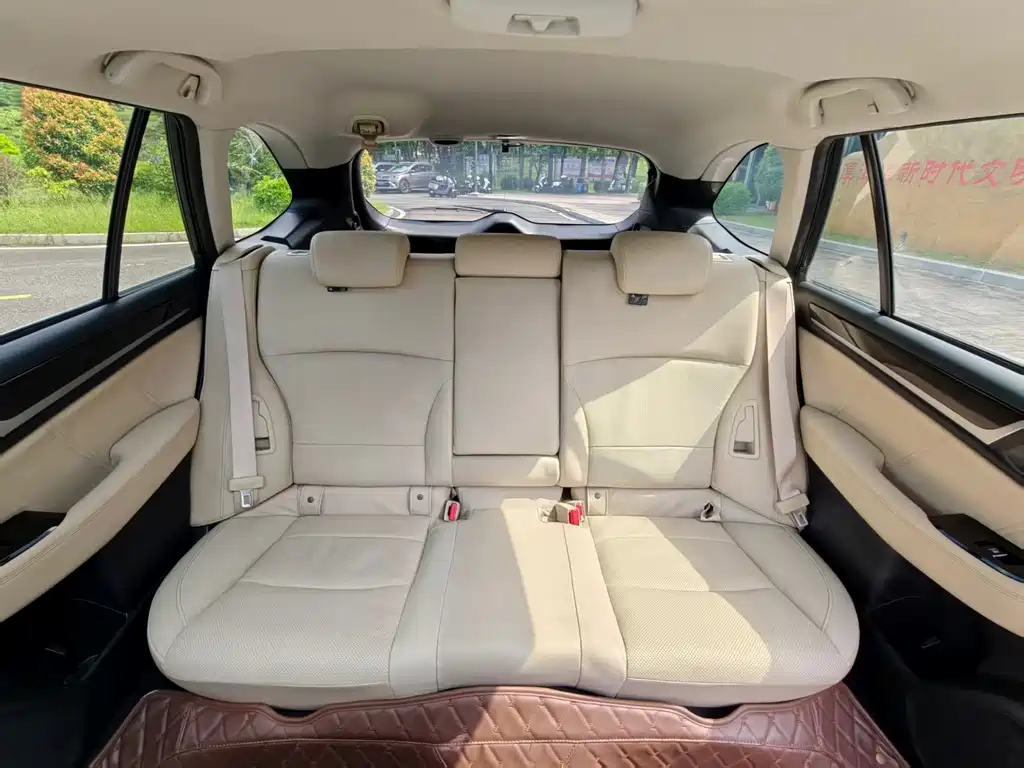 Subaru Outback 2016 — фото 14