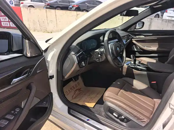 BMW 5 Series 2019