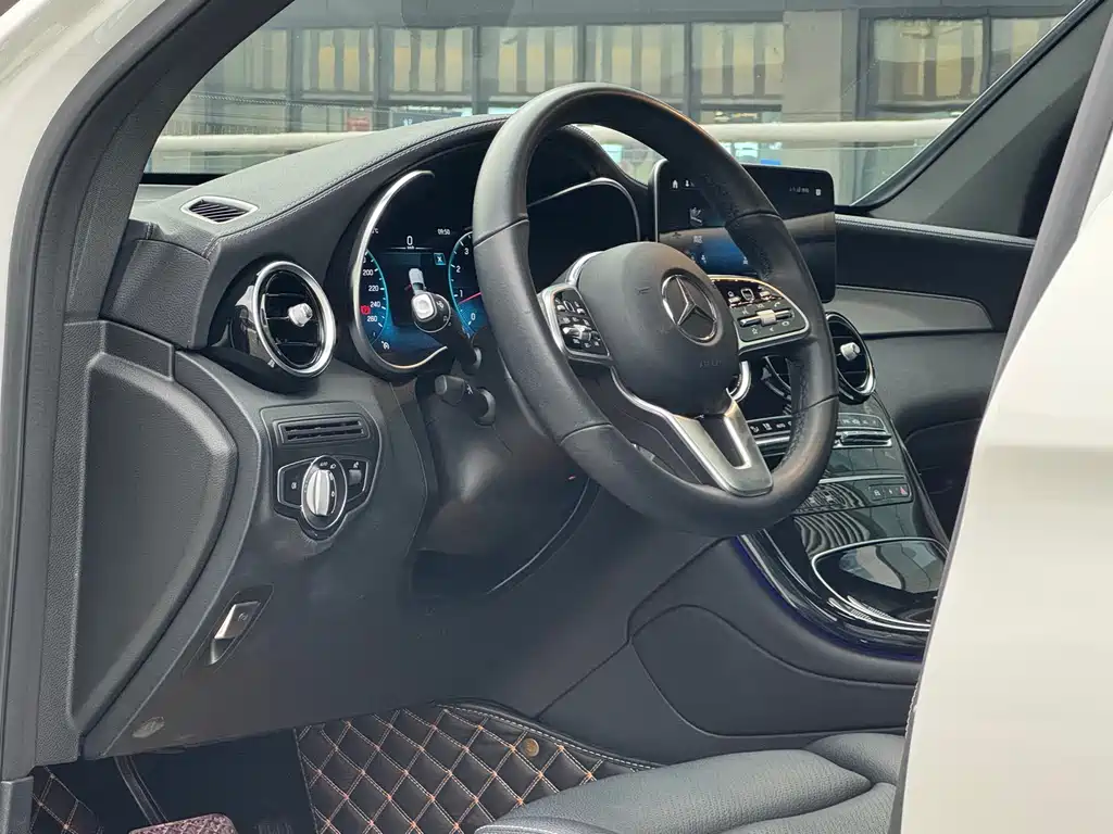 Mercedes-Benz GLC Coupe 2021 — фото 12